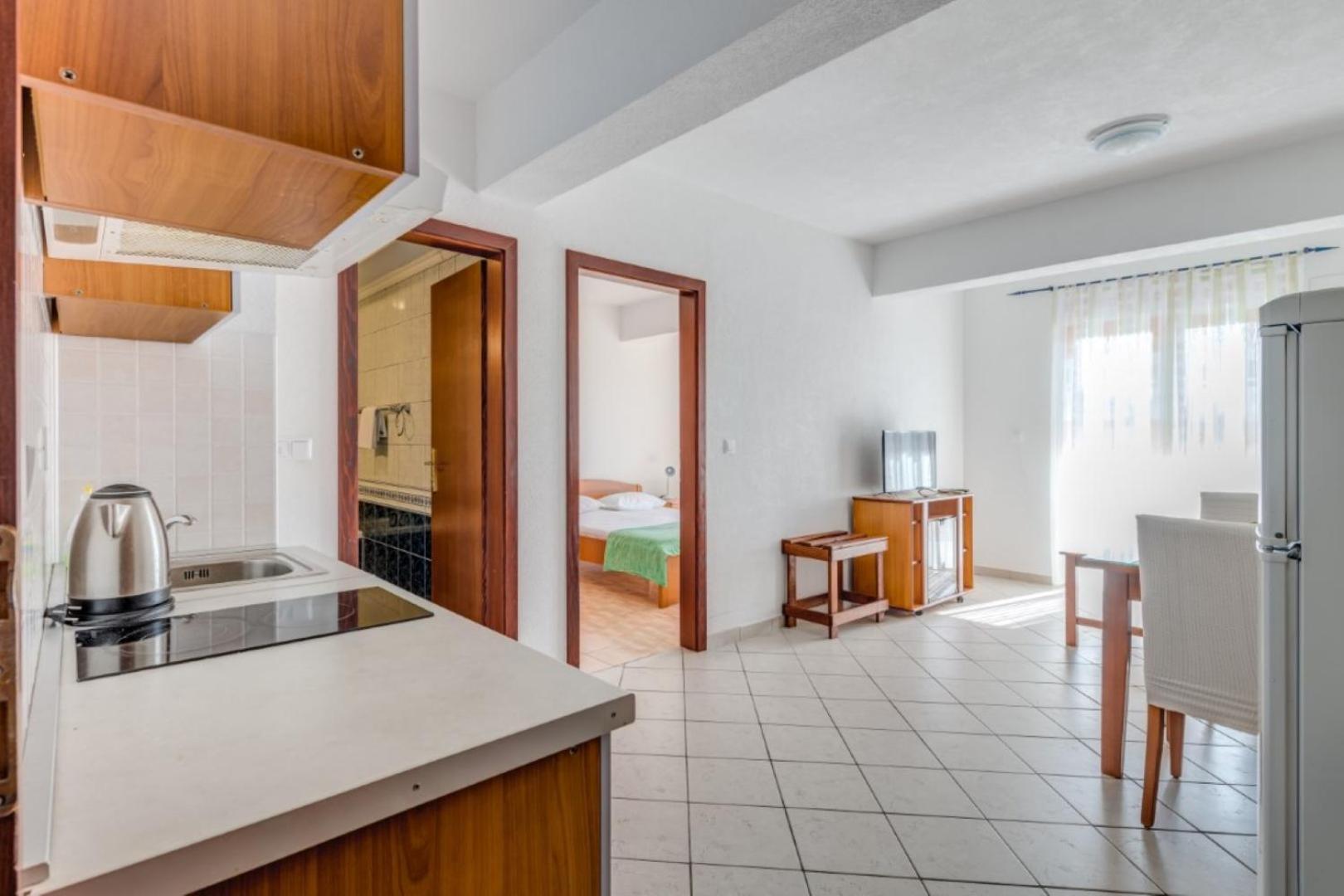 Ruza&Nikolina "1" Apartmani - บาชกาโวดา ภายนอก รูปภาพ